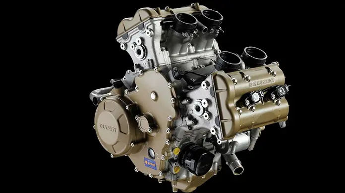 cover ducati 4