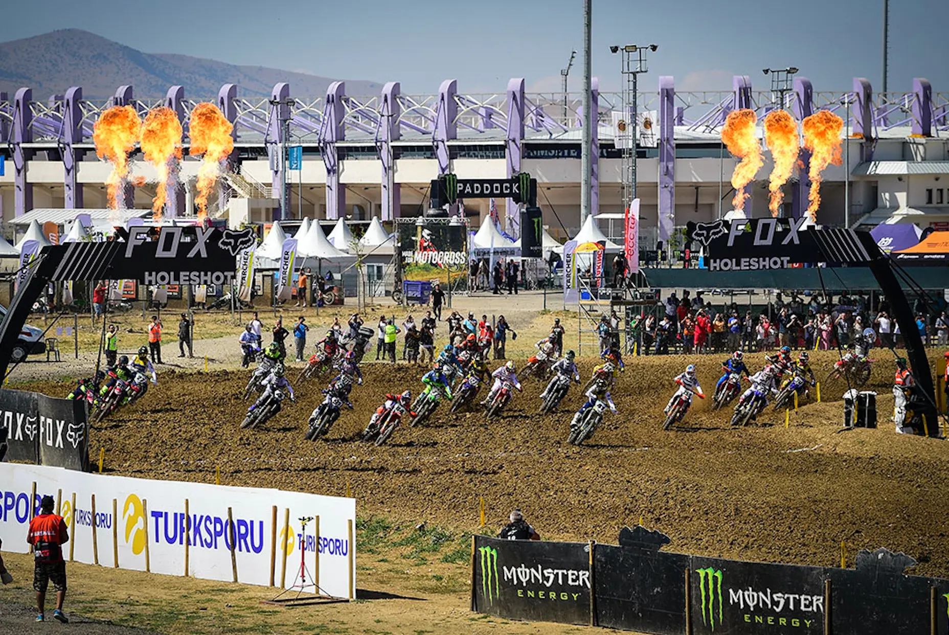cover mxgp