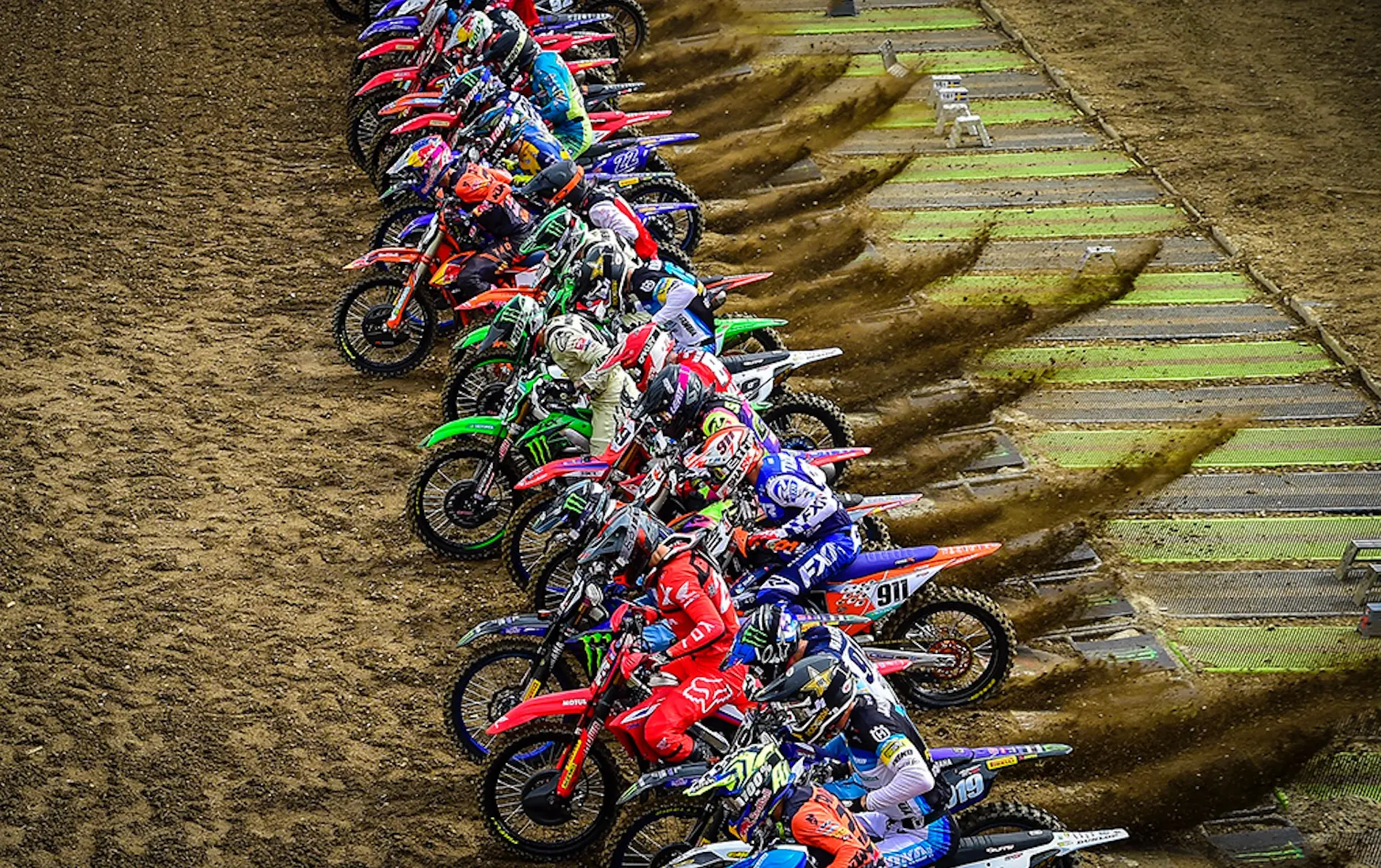 cover mxgp
