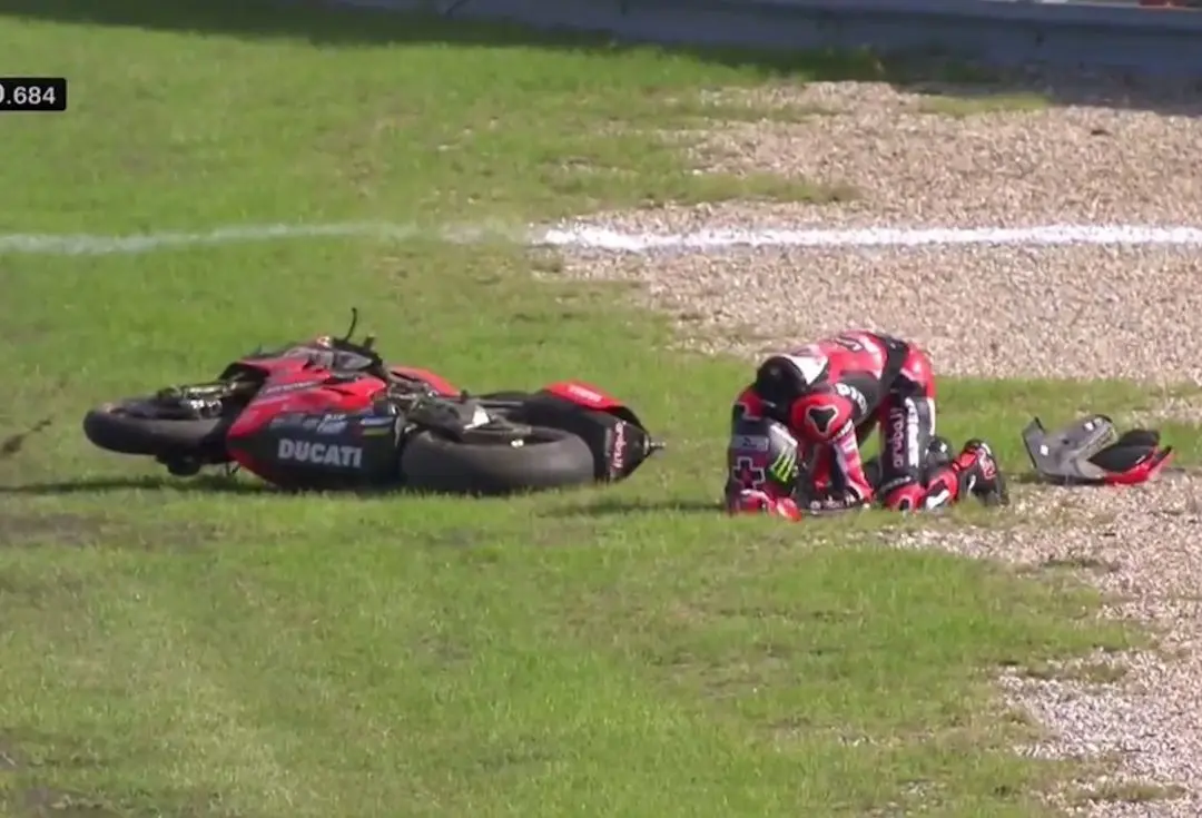 cover redding crash e1602929572808