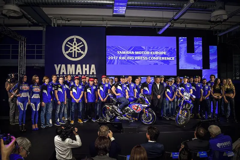 cover rivoluzione yamaha