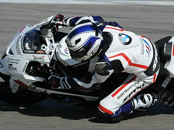 daniele beretta bmws1000rr test