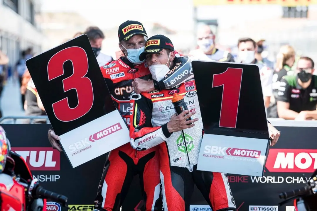 davies rinaldi superbike e1602769034449