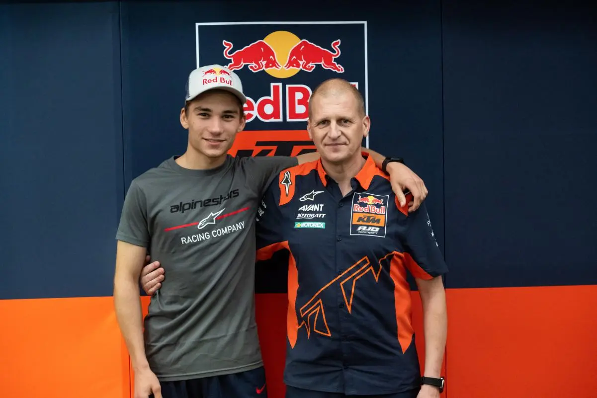 deniz oncu ajo moto3