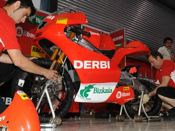 derbi rsa 125 box