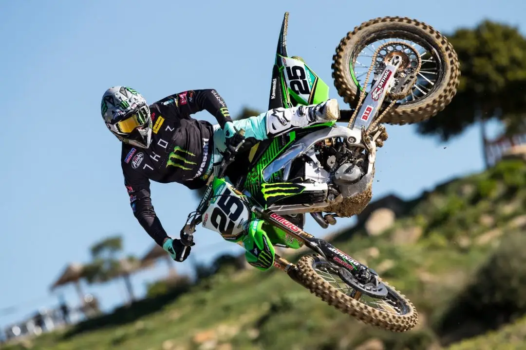 desalle clement kawasaki photoshoot 2019 ra 0974cr 650x433 1 e1550521874208