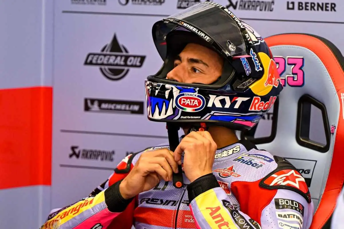 enea bastianini 8
