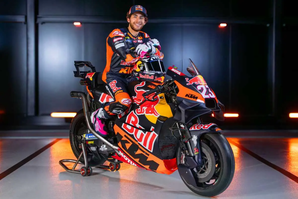 enea bastianini ktm rc16