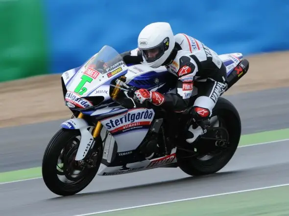 eugene laverty magnycours test yamaha