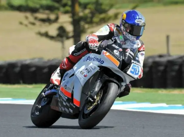 eugenelaverty supersport phillipisland lead
