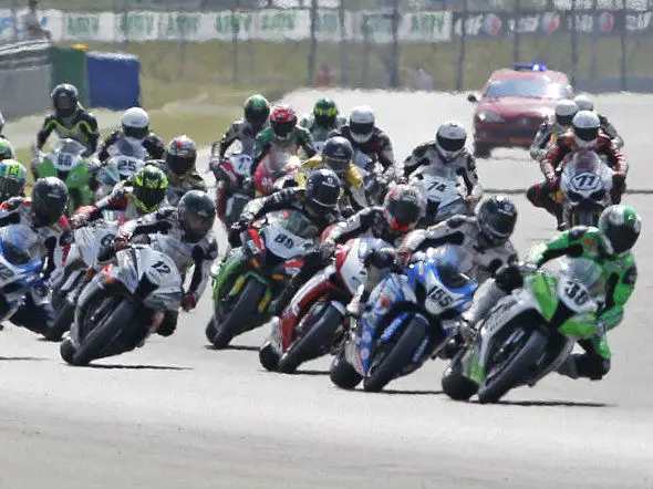 fsbk start magny cours 2013 race