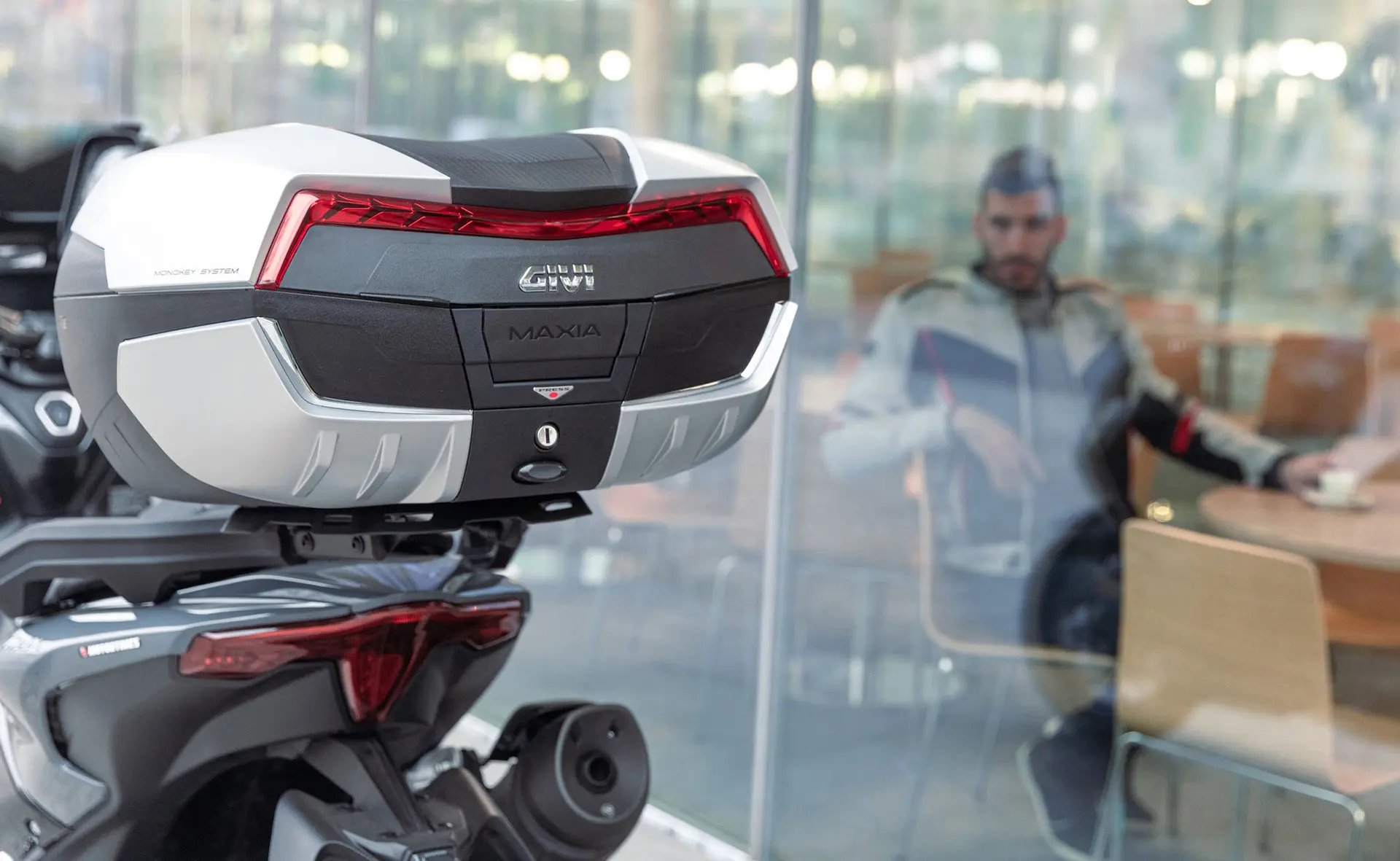 givi maxia urban