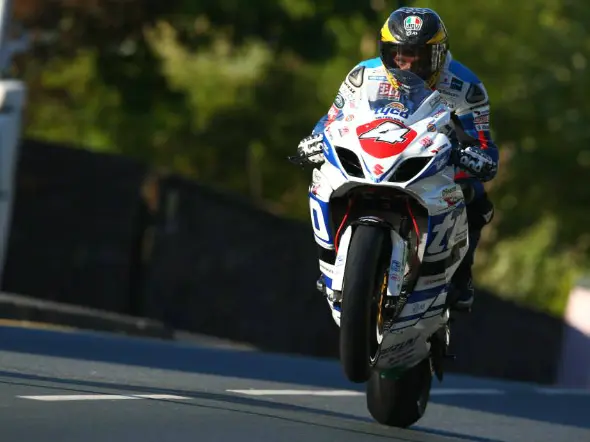 guy martin tt superstock 2014