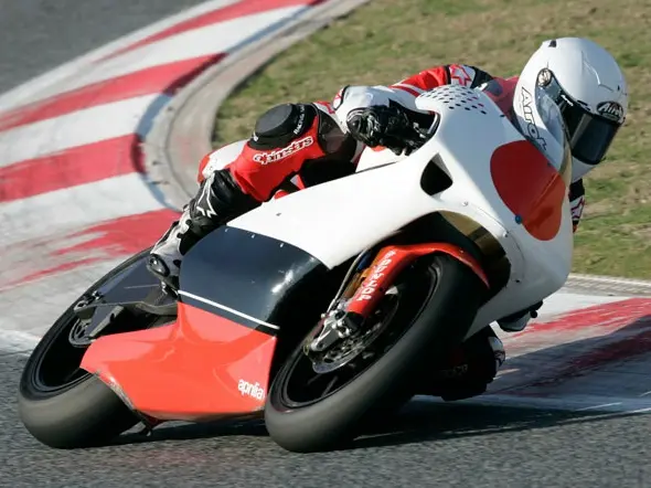 hector barbera winter test barcellona 2009
