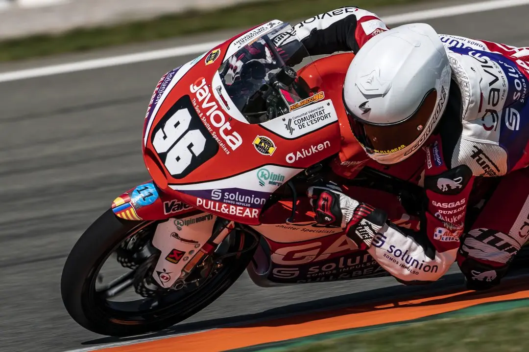 holgado cev moto3 e1620552944384