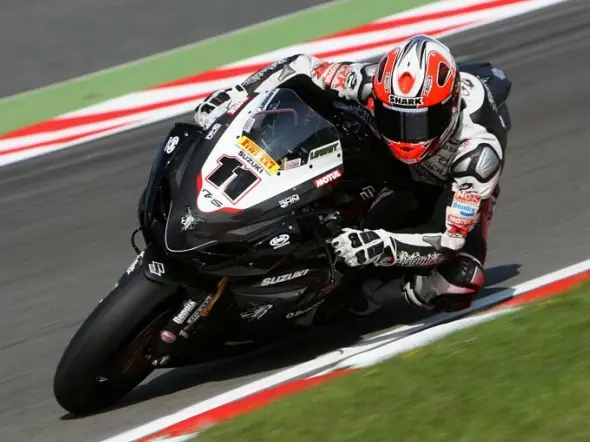 ian lowry relentlesssuzuki by tas 2009