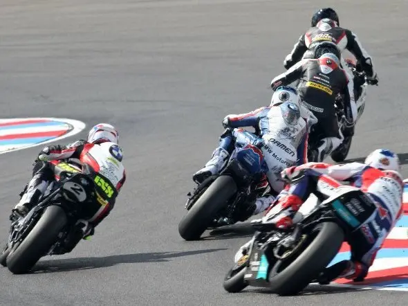 idm superbike pre test lausitzring 2013