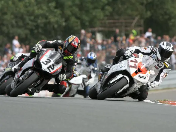 idm superbike schleizer dreieck 2012 action