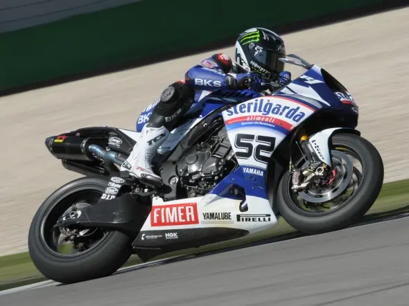 james toseland yamahar1 sterilgarda