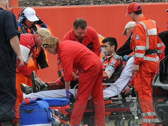 joan lascorz crash silverstone 2