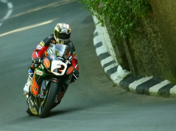 john mcguinness tt practice 1