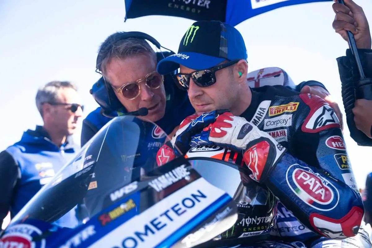 jonathan rea yamaha