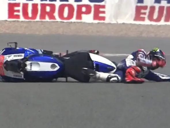 jorge lorenzo crash sachsenring 2013 1