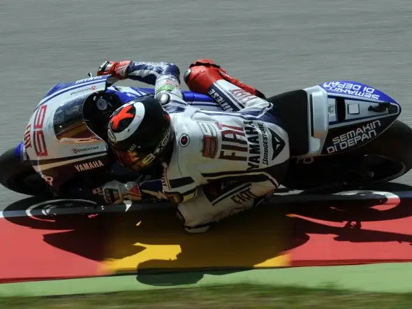 jorge lorenzo mugello friday action 2010