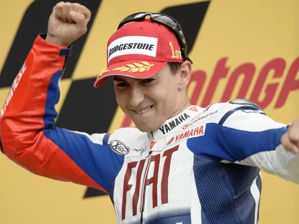 jorge lorenzo podium motogp 09