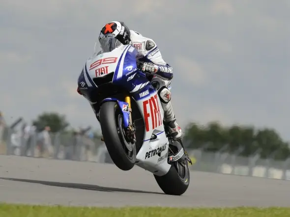jorge lorenzo qualifiche donington park