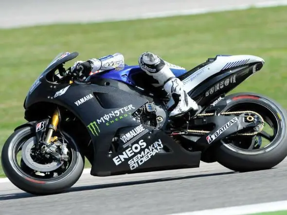 jorge lorenzo test misano yamaha m1 2014