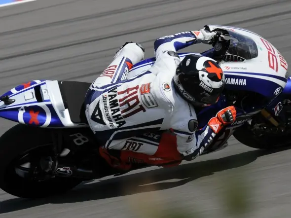 jorge lorenzo warm up brno