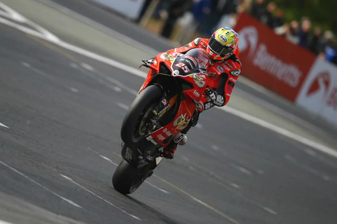josh brookes bsb wheeling oultonpark