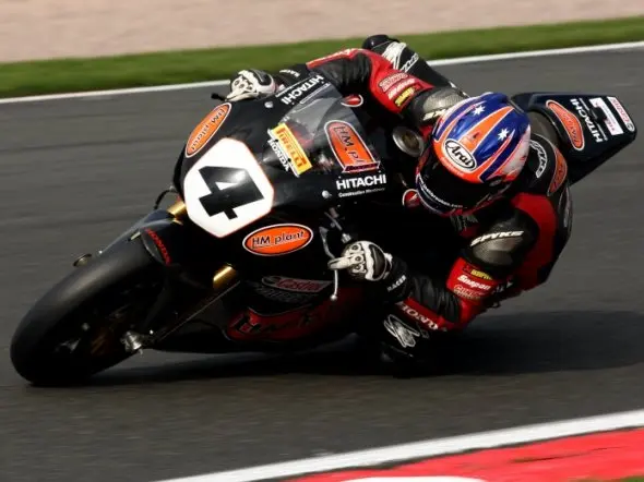 joshua brookes oultonpark races 2010