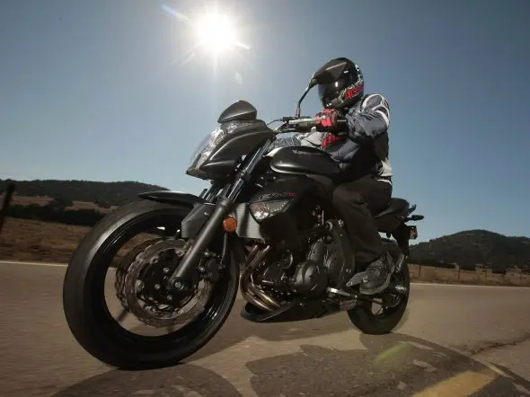 kawasaki er6n 2010