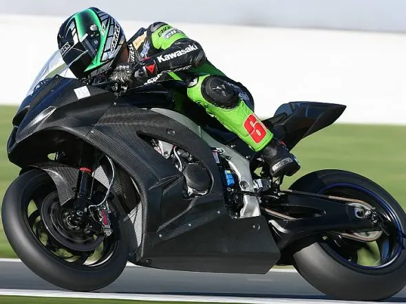 kawasaki ninja test magnycours 2