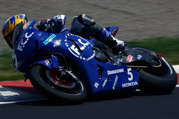 kousuke akiyoshi win suzuka jsb1000 2009 2