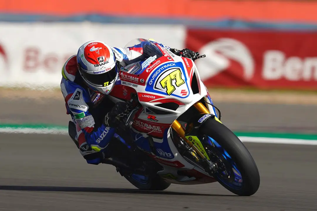 kyle ryde buildbase suzuki gsx r 1000 silverstone