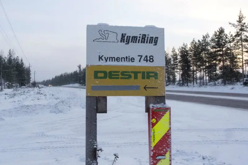 kymiring motogp entrance