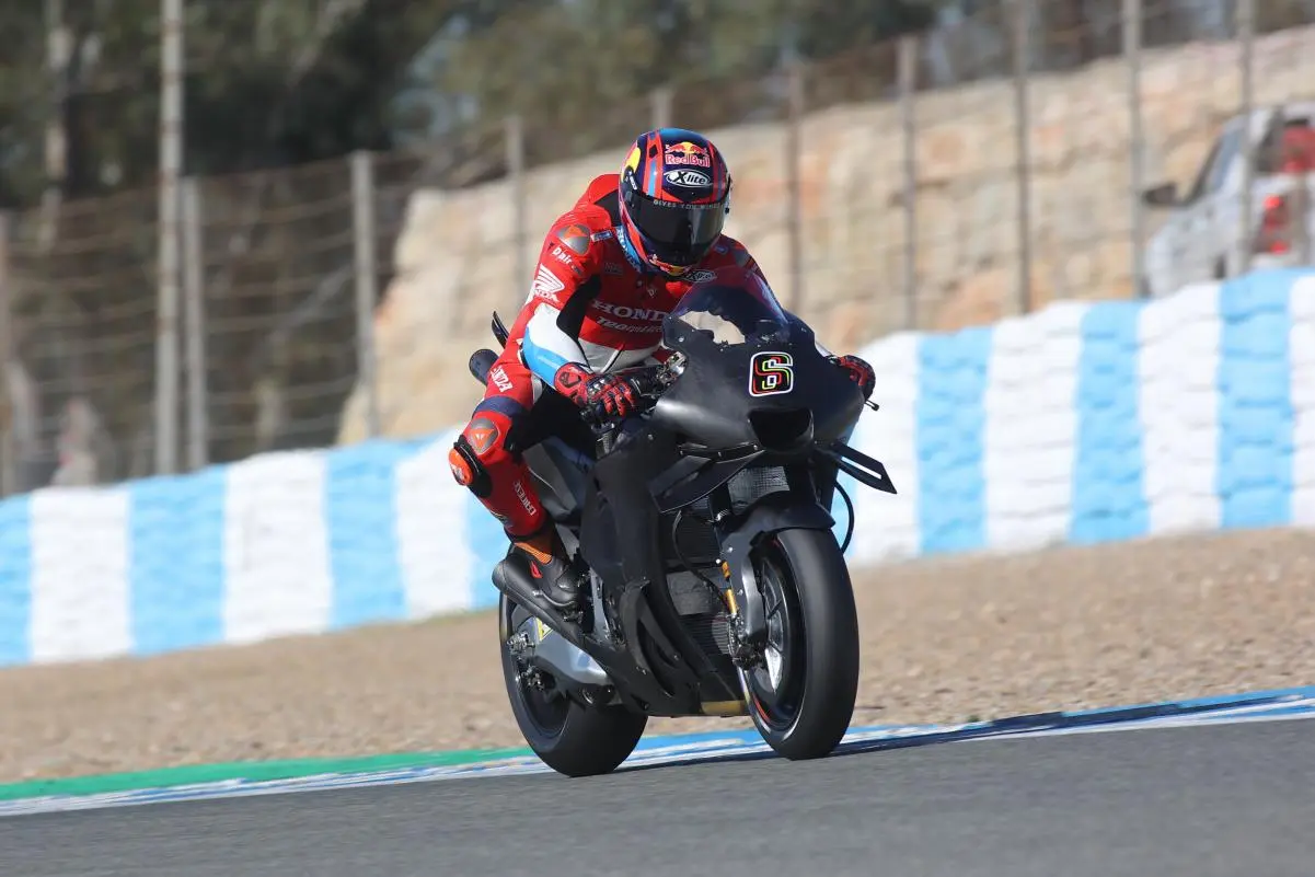 la honda rc v di stefan bradl