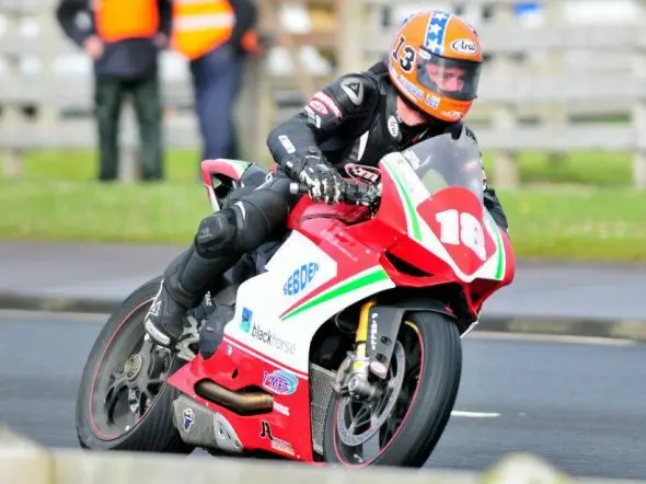 lee johnston ducati 1199 panigale road racing 2012 2