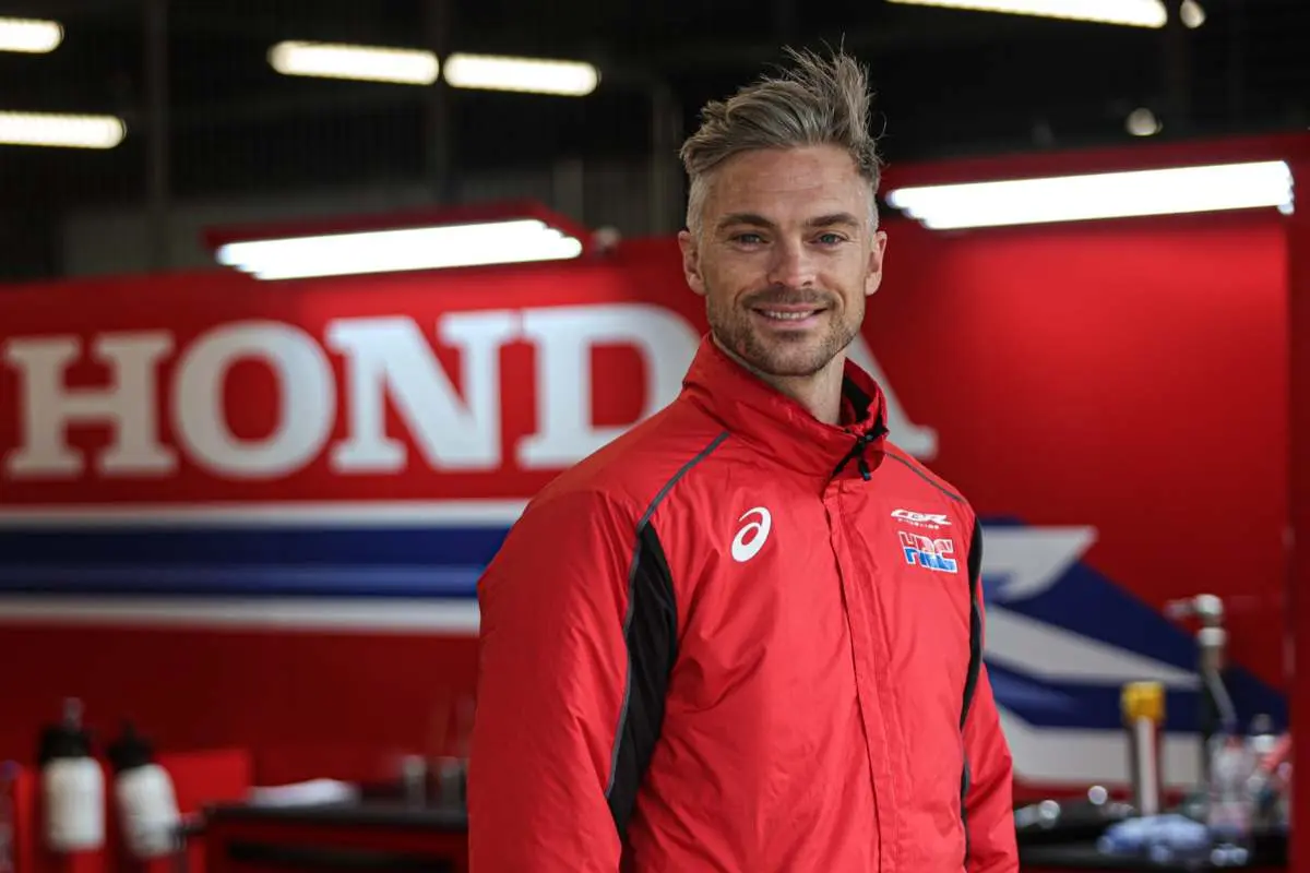leon camier