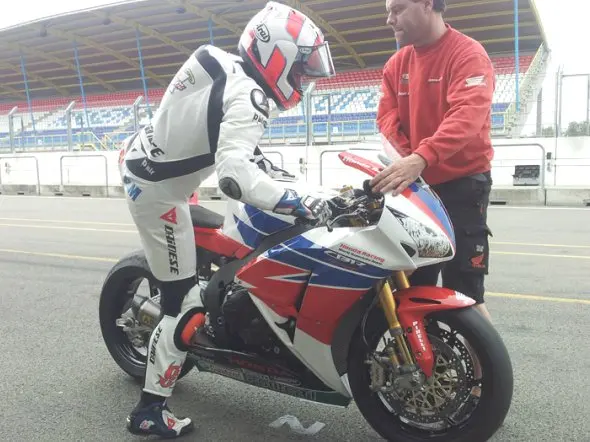 leon haslam honda cbr test assen 2012