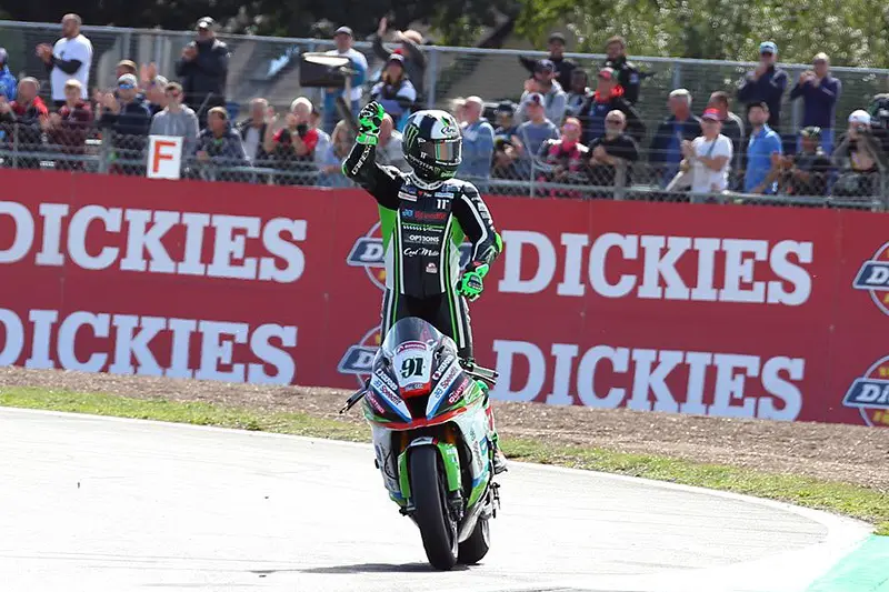 leon haslam race3