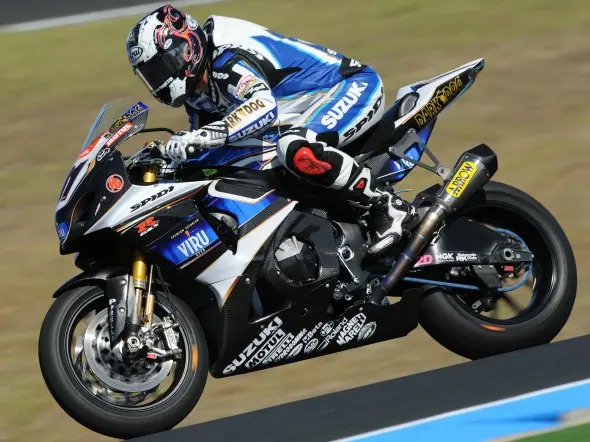 leon haslam superpole 2010 australia