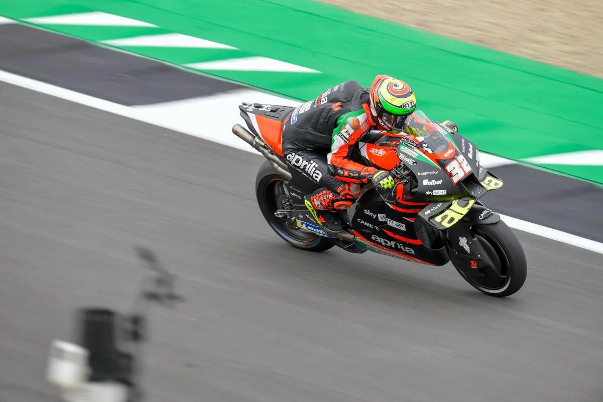 lorenzo savadori aprilia motogp