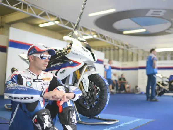 marco melandri aia 2012 2