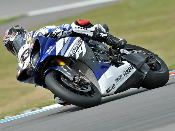 marco melandri gara1 brno 2011