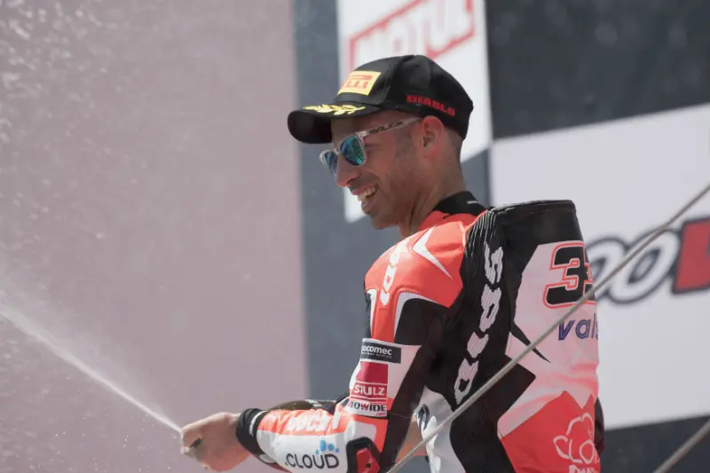 marco melandri podium