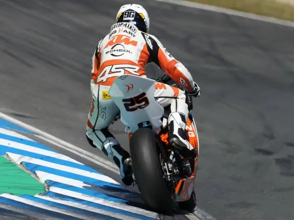 matej smrz race1 oschersleben 2011